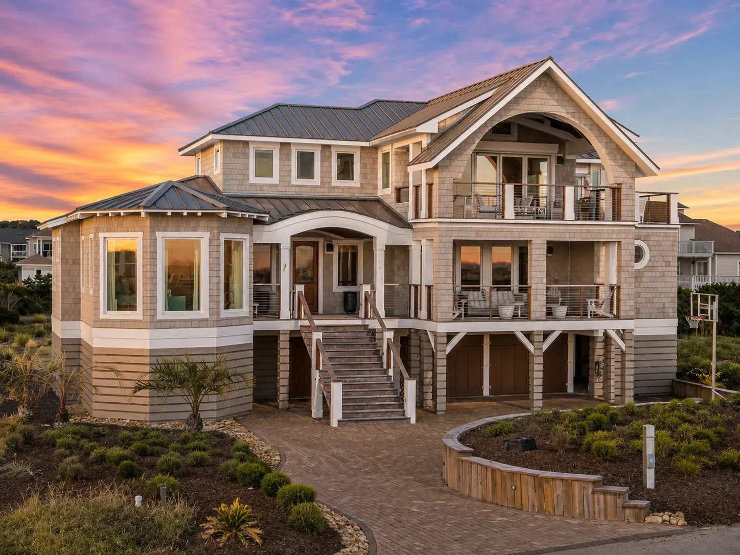 3-Story House Plan 4294 ft²: 6 Beds, 6 Baths, Open Floor Plan, 2-Car Garage