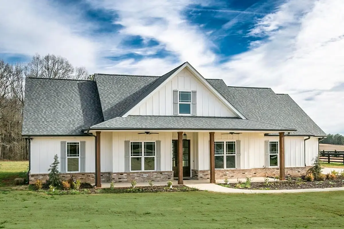 Actual Photos of House 11 – 1-Story House Plan 1993 ft²: 3 Beds, 2.5 Baths, Open Floor Plan, 2-Car Garage — 49216R
