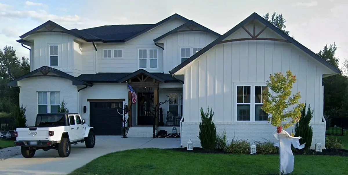 2-Story House Plan 3800 ft²: 4 Beds, Home Office, 4.5 Baths, Open Floor Plan, 3-Car Garage