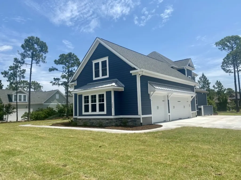 1.5-Story House Plan 4196 ft²: 5 Beds, Home Office, 5 Baths, Open Floor Plan, 3-Car Garage