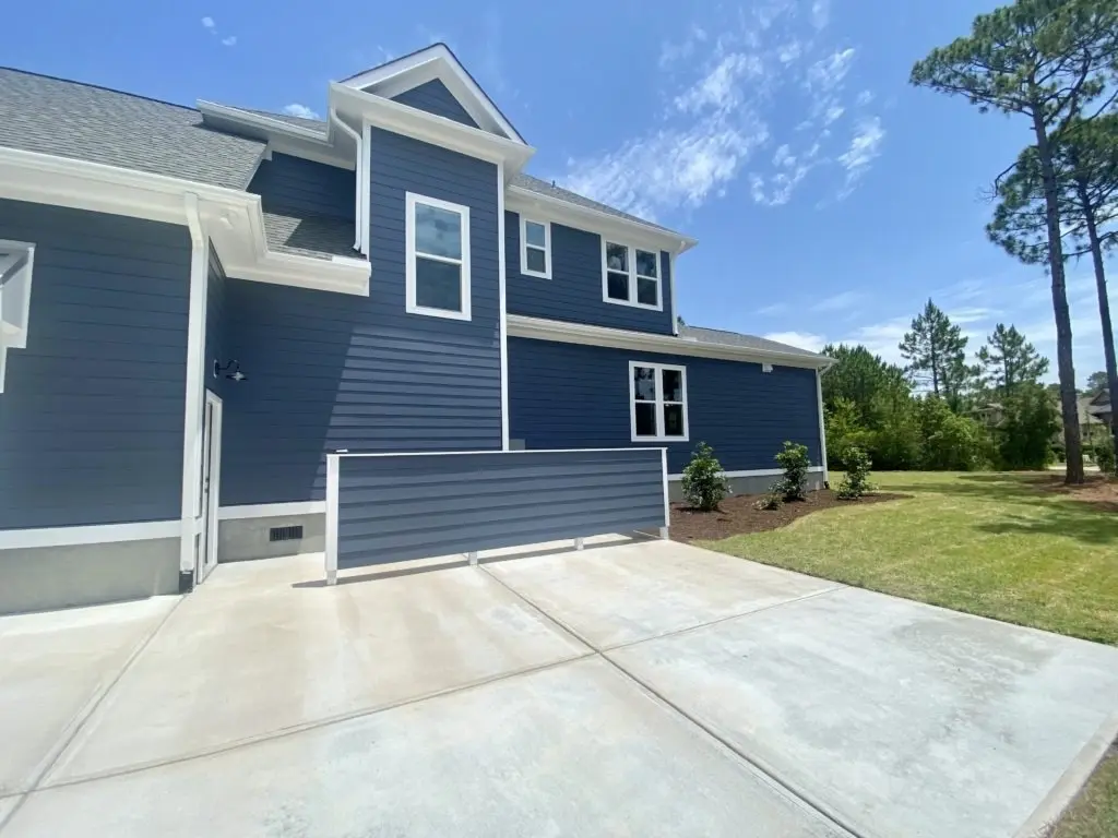 1.5-Story House Plan 4196 ft²: 5 Beds, Home Office, 5 Baths, Open Floor Plan, 3-Car Garage