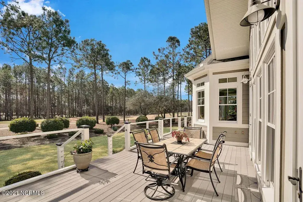 1.5-Story House Plan 3657 ft²: 3 Beds, Home Office, 3.5 Baths, Open Floor Plan, 2-Car Garage