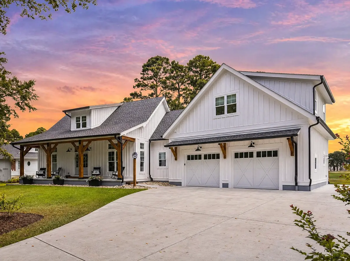 1.5-Story House Plan 3375 ft²: 3 Beds, 3.5 Baths, Open Floor Plan, 2-Car Garage