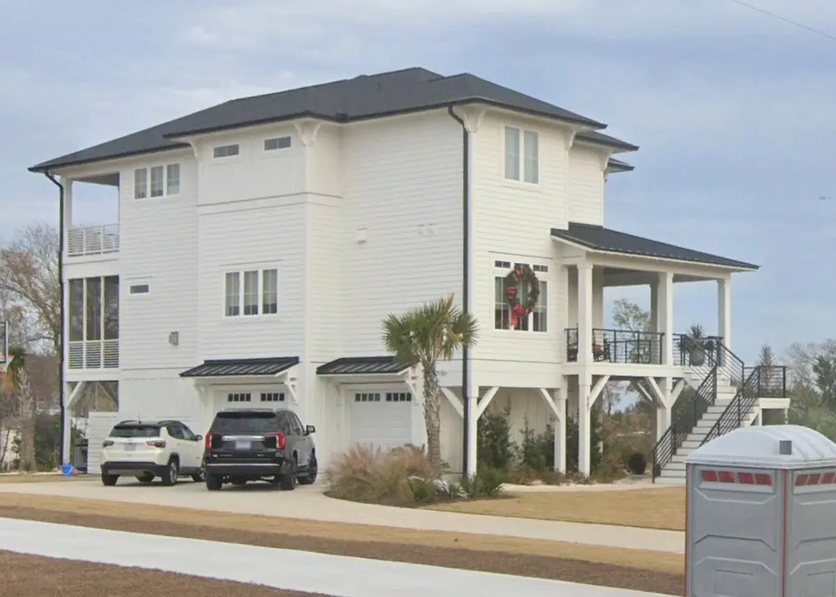 3-Story House Plan 3420 ft²: 4 Beds, 3.5 Baths, Open Floor Plan, 2-Car Garage