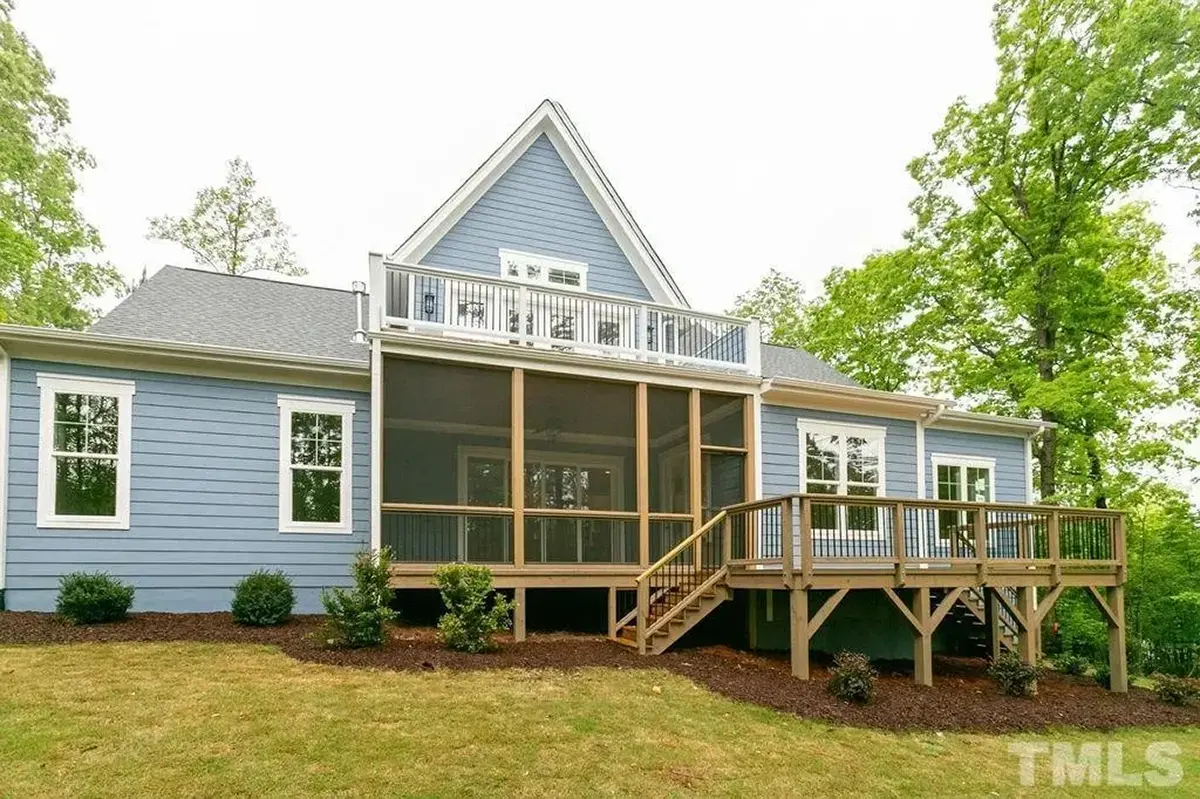 1.5-Story House Plan 4343 ft²: 3 Beds, Home Office, 4.5 Baths, Open Floor Plan, 3-Car Garage
