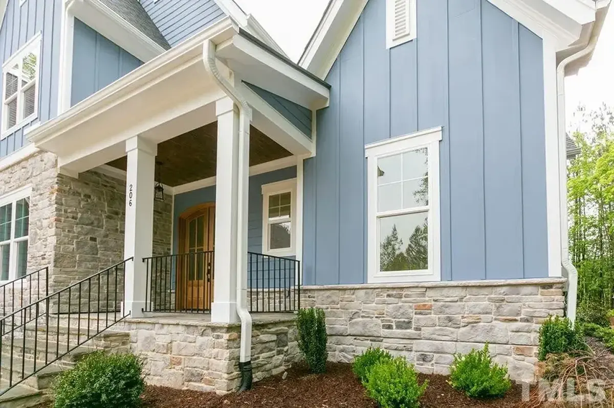 1.5-Story House Plan 4343 ft²: 3 Beds, Home Office, 4.5 Baths, Open Floor Plan, 3-Car Garage