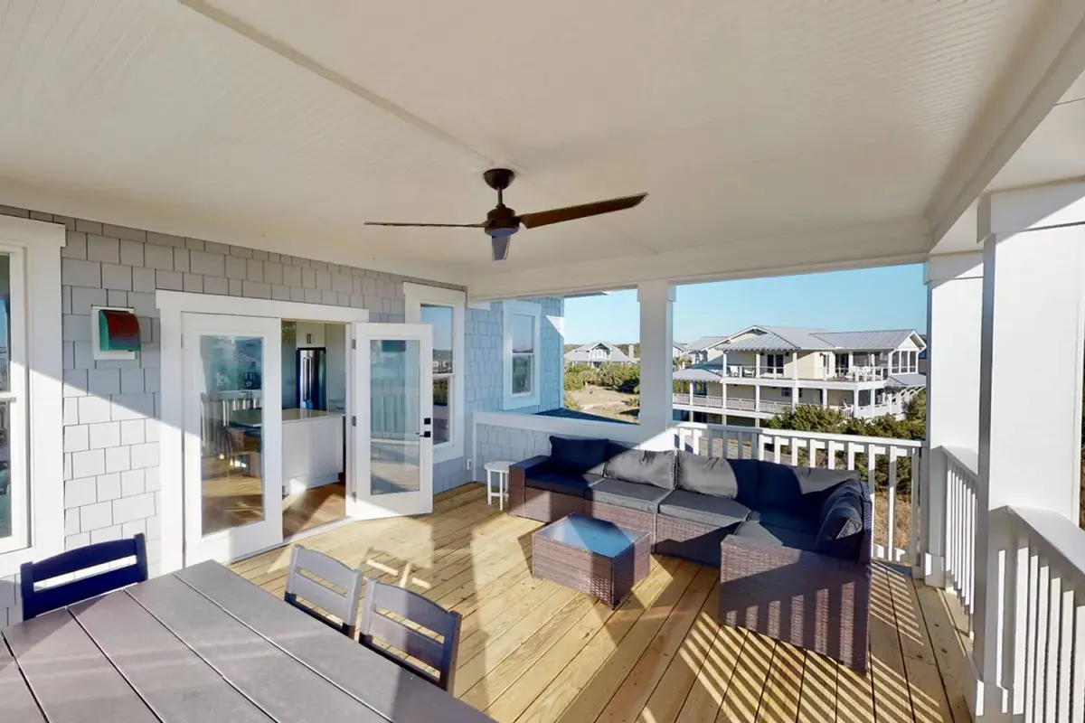 3-Story House Plan 3026 ft²: 5 Beds, 4.5 Baths, Open Floor Plan, without Garage