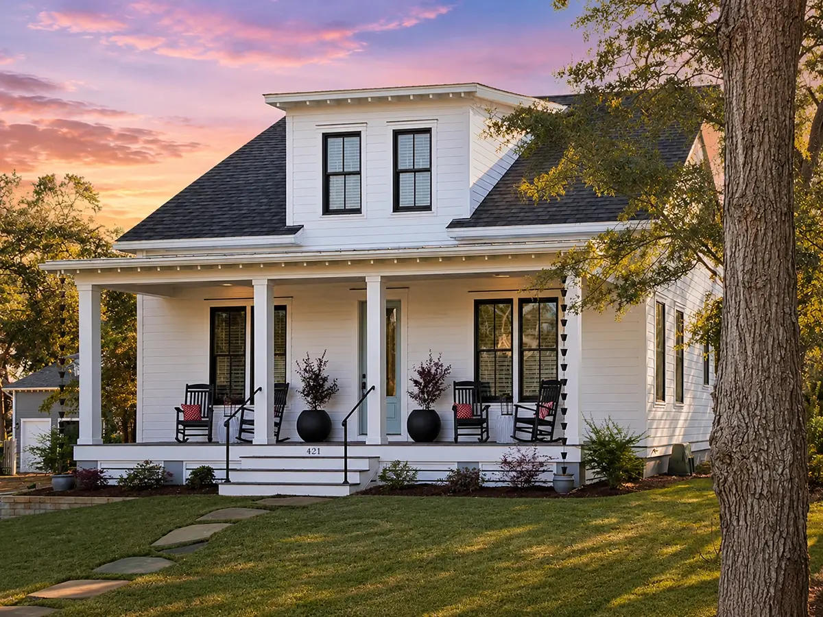 2-Story House Plan 2243 ft²: 3 Beds, 3.5 Baths, 2-Car Garage