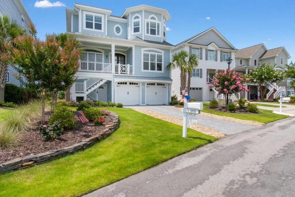 3-Story House Plan 3821 ft²: 4 Beds, Home Office, 4 Baths, Open Floor Plan, 2-Car Garage