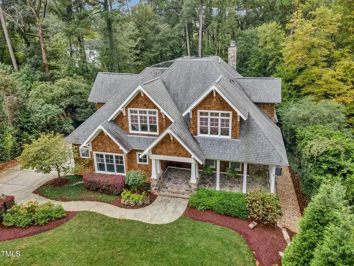 Main Images 5 – 2-Story House Plan with Basement 6776 ft²: 6 Beds, 5.5 Baths, Open Floor Plan, 2-Car Garage — 59624R