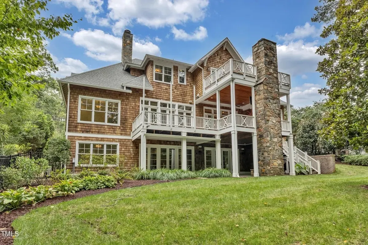 Main Images 6 – 2-Story House Plan with Basement 6776 ft²: 6 Beds, 5.5 Baths, Open Floor Plan, 2-Car Garage — 59624R
