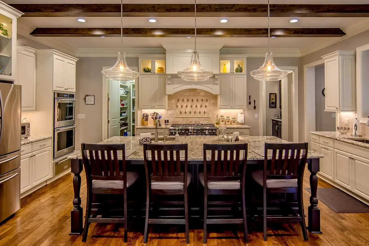 Interior 12 – 3-Story House Plan 5355 ft²: 5 Beds, Home Office, 5.5 Baths, 3-Car Garage — 85576R