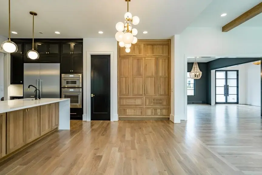 Interior 7 – 2-Story House Plan with Basement 6450 ft²: 6 Beds, Home Office, 6.5 Baths, Open Floor Plan, 3-Car Garage — 36963R