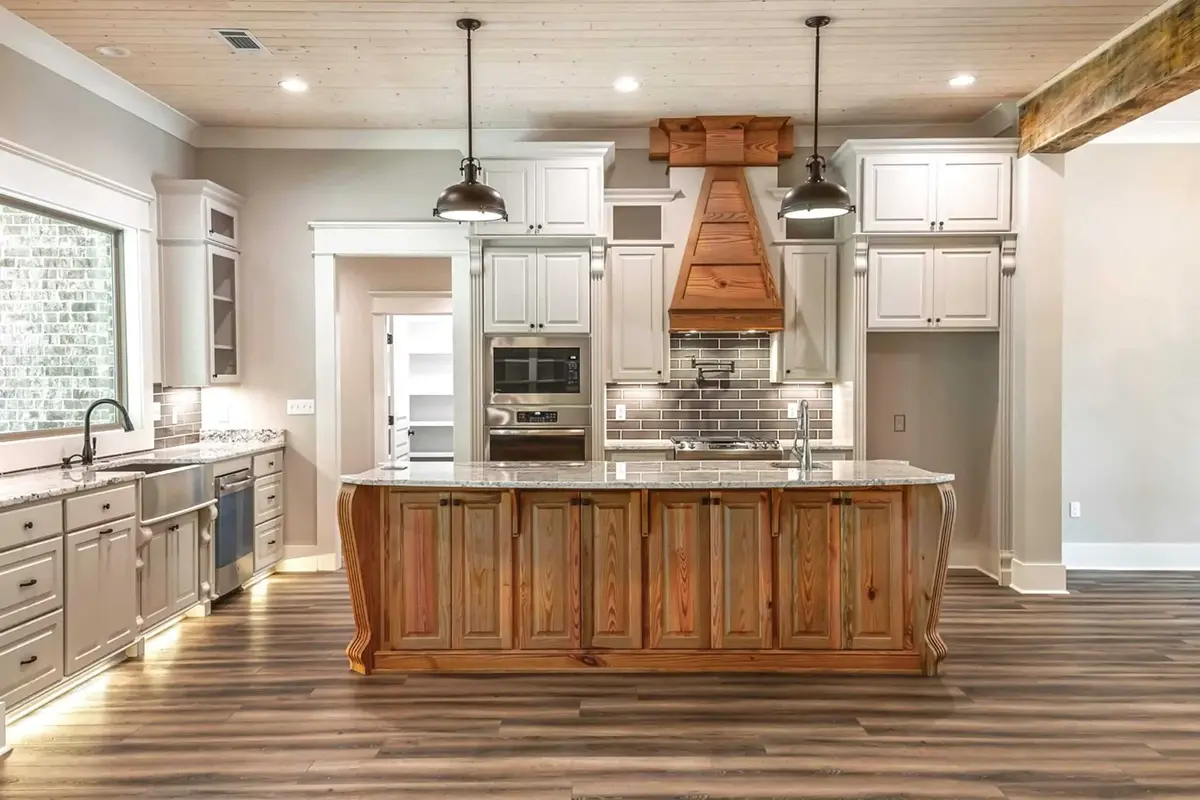 Interior 9 – 1.5-Story House Plan 2589 ft²: 4 Beds, 3.5 Baths, Open Floor Plan, 2-Car Garage — 14691R
