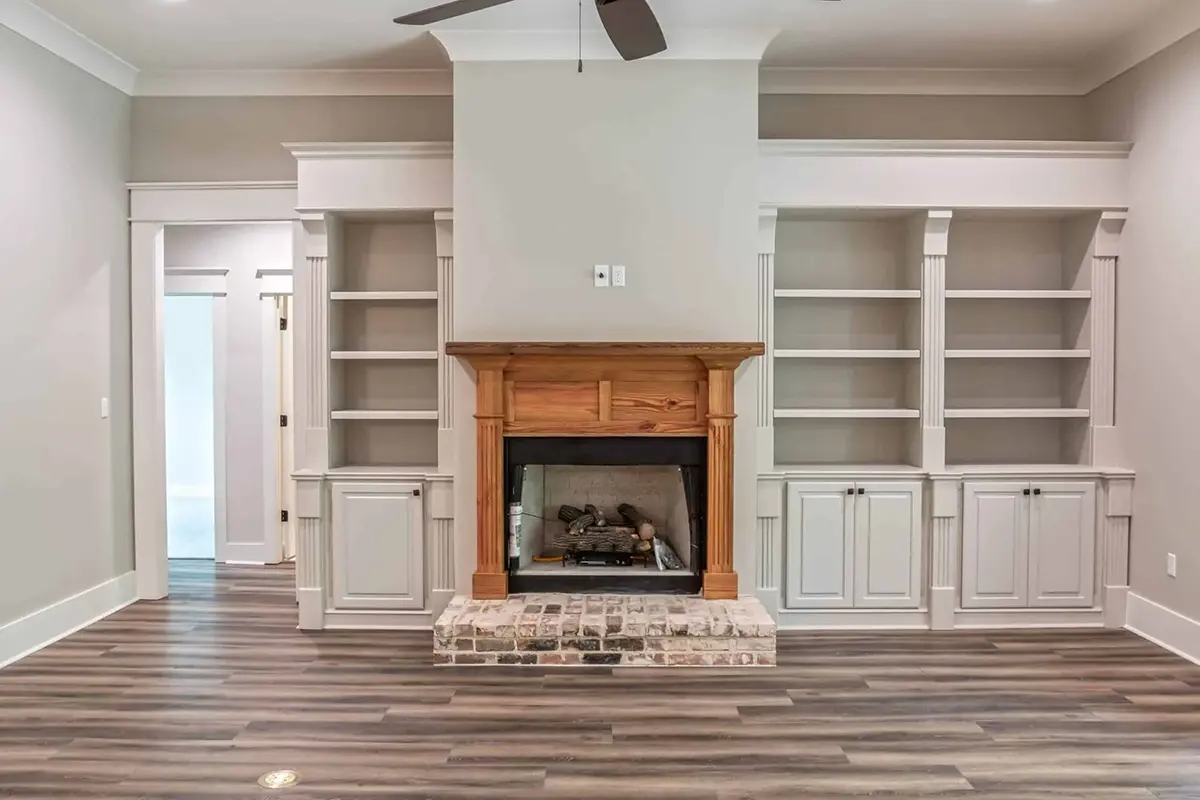 Interior 8 – 1.5-Story House Plan 2589 ft²: 4 Beds, 3.5 Baths, Open Floor Plan, 2-Car Garage — 14691R