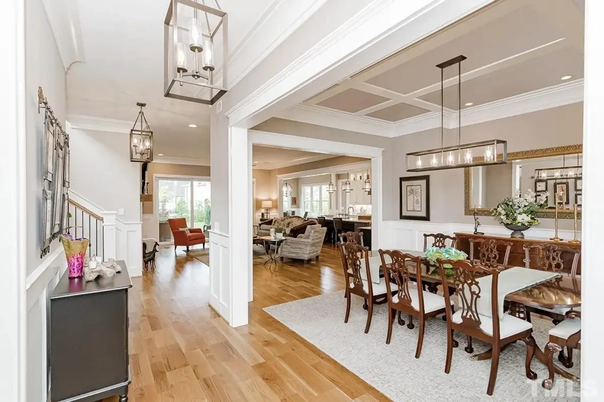 Interior 7 – 2-Story House Plan 4209 ft²: 5 Beds, 5.5 Baths, Open Floor Plan, 3-Car Garage — 11740R