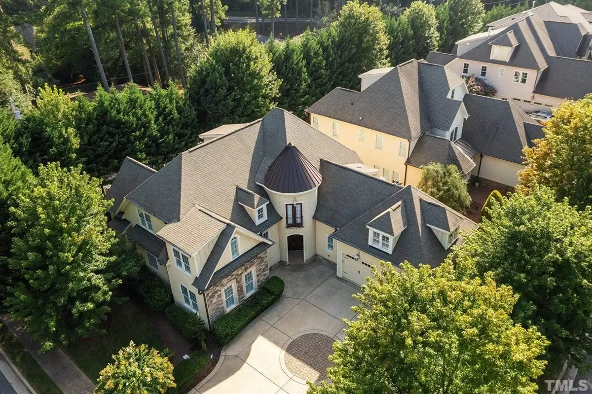 Actual Photos of House 16 – 2-Story House Plan 4300 ft²: 4 Beds, Home Office, 4 Baths, Open Floor Plan, 2-Car Garage — 88919R