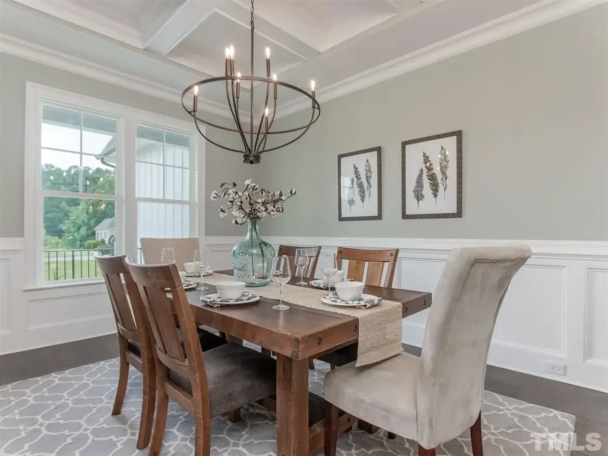 Interior 12 – 1.5-Story House Plan 3912 ft²: 5 Beds, 4.5 Baths, Open Floor Plan, 3-Car Garage — 64220R