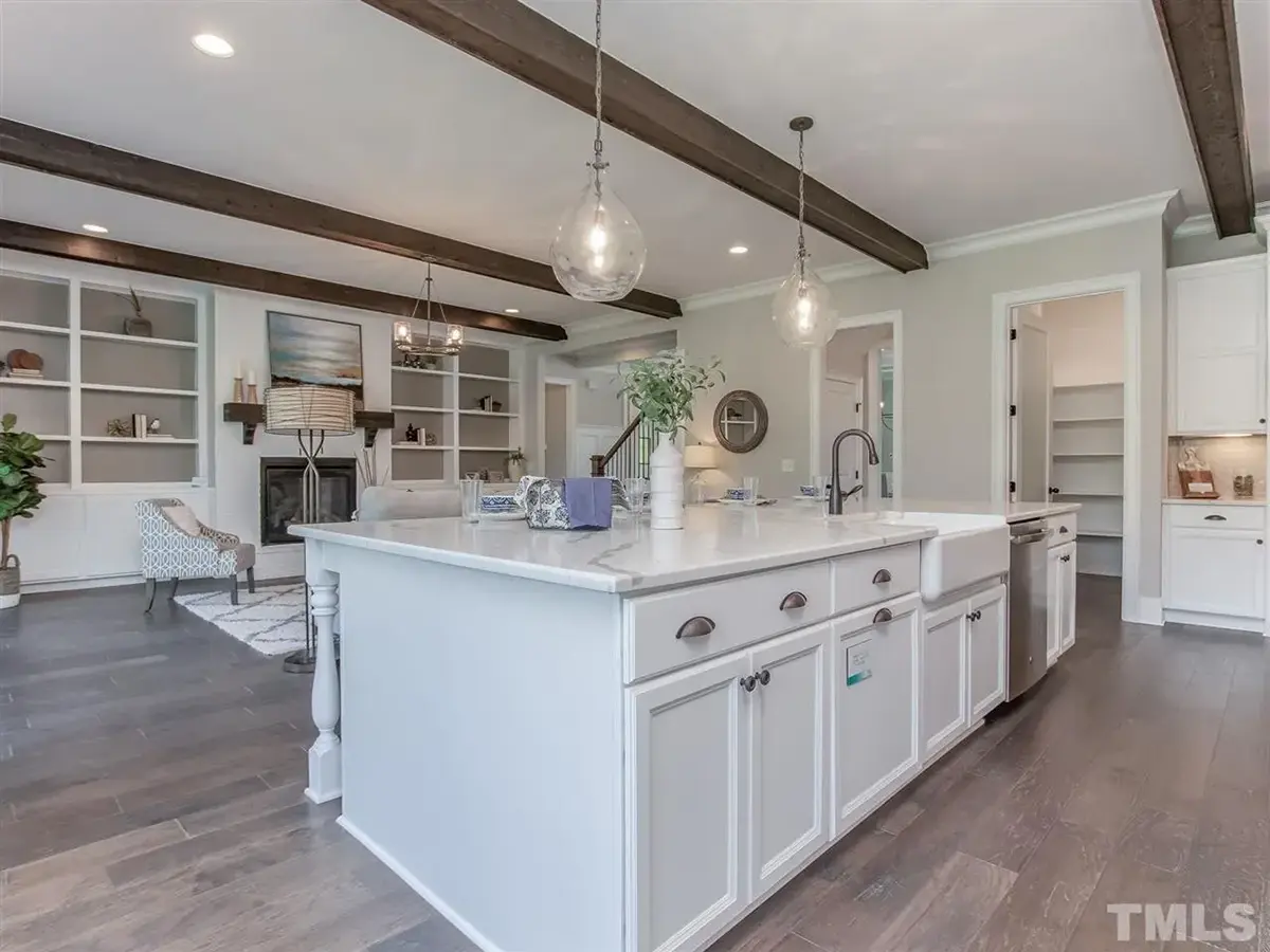 Interior 14 – 1.5-Story House Plan 3912 ft²: 5 Beds, 4.5 Baths, Open Floor Plan, 3-Car Garage — 64220R