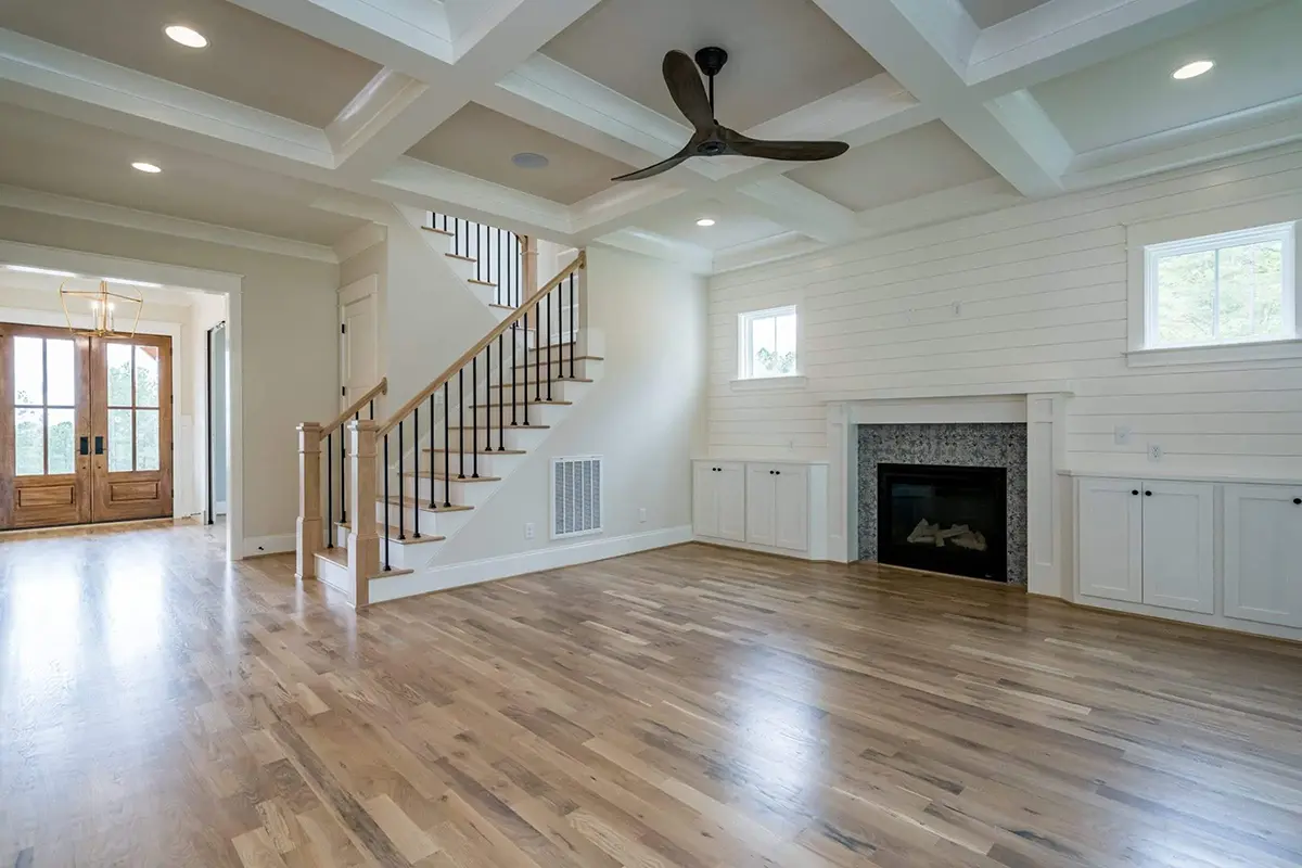 Interior 18 – 2-Story House Plan 4005 ft²: 4 Beds, Home Office, 5.5 Baths, Open Floor Plan, 3-Car Garage — 76809R