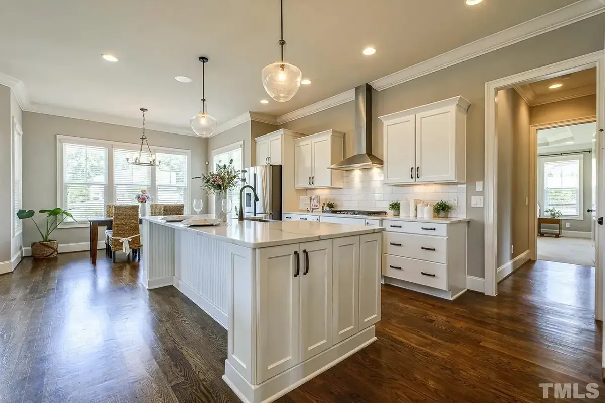 Interior 6 – 1.5-Story House Plan 3030 ft²: 4 Beds, 3.5 Baths, Open Floor Plan, 3-Car Garage — 59002R