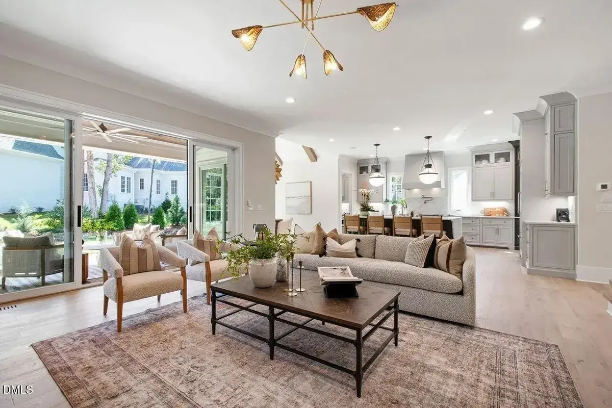 Interior 7 – 2-Story House Plan 4133 ft²: 5 Beds, Home Office, 5.5 Baths, Open Floor Plan, 3-Car Garage — 35974R