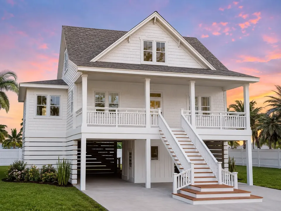 Main Images 2 – 3-Story House Plan 2412 ft², 3 Beds — 84762R